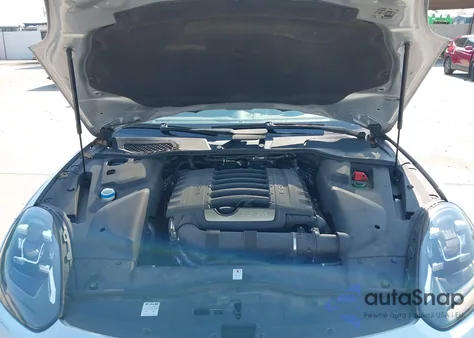 2017 Porsche Cayenne Platinum Edition из США, поврежденный, VIN WP1AA2A24HKA88014